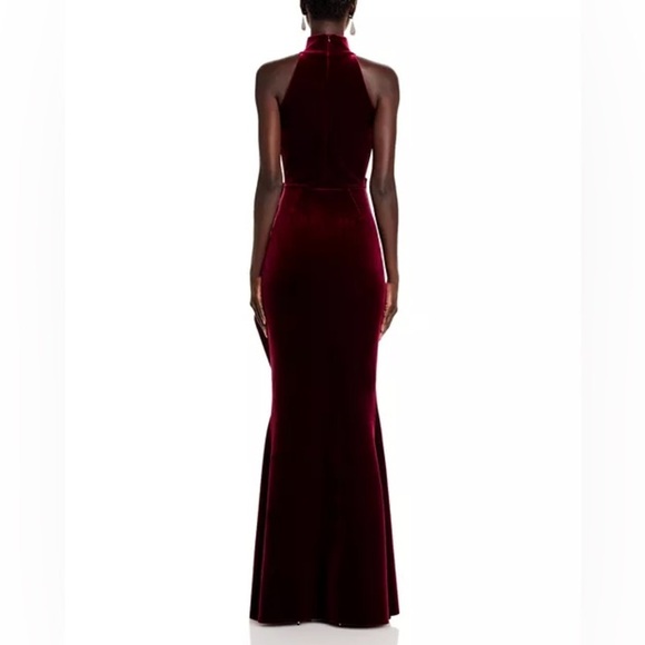 Chiara Boni La Petite Robe
Gudrum Long Velvet Gown.                C - Picture 4 of 10